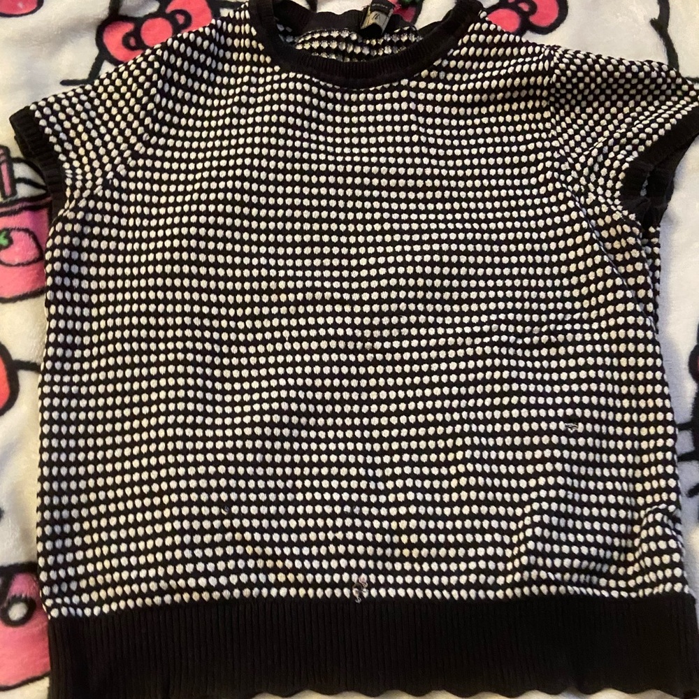 black and white Worthington top